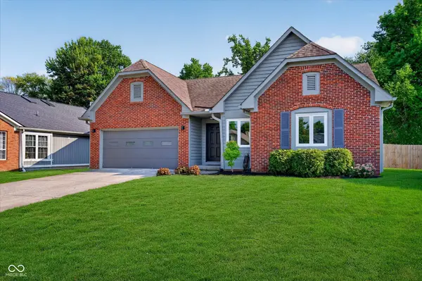 3323 Eden Village DR, Carmel, IN 46033