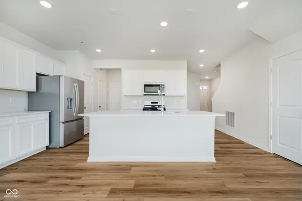 705 Garrow DR, Westfield, IN 46074