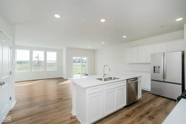 705 Garrow DR, Westfield, IN 46074