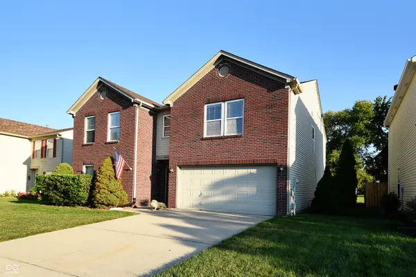6827 W Burlington DR, Mccordsville, IN 46055