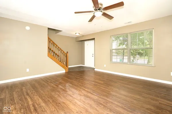 827 Treyburn Lakes WAY, Indianapolis, IN 46239