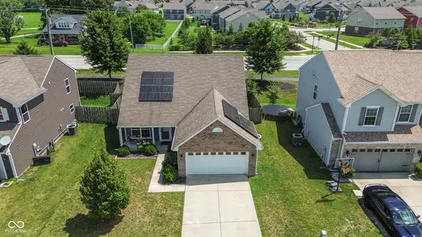 2481 Shadowbrook TRCE, Greenwood, IN 46143