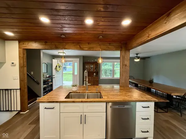 61 Westbrook DR, Batesville, IN 47006