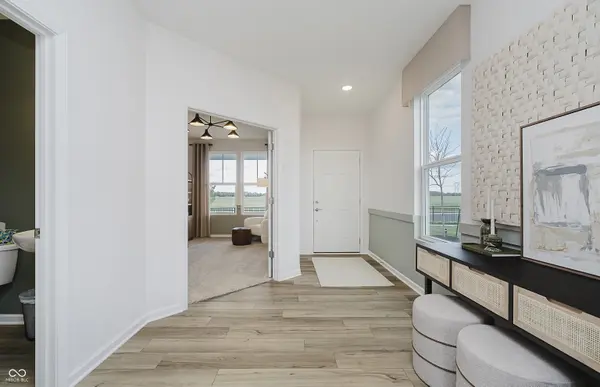 7888 Harmony DR, Avon, IN 46123