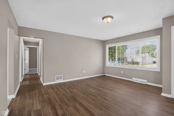 375 N 19th AVE, Beech Grove, IN 46107