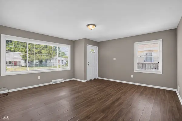 375 N 19th AVE, Beech Grove, IN 46107