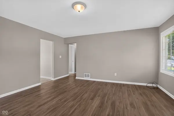 375 N 19th AVE, Beech Grove, IN 46107