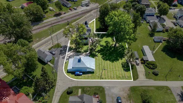 303 Liberty AVE, West College Corner, IN 47003