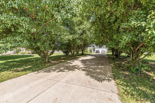 602 Zephyr WAY, Westfield, IN 46074