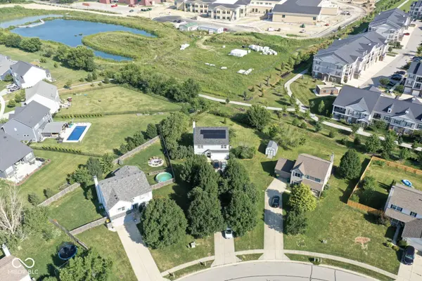 602 Zephyr WAY, Westfield, IN 46074