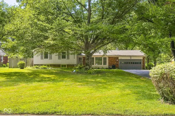 1113 Navajo Trail South DR, Indianapolis, IN 46260