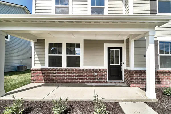 422 Eisenhower ST, Fortville, IN 46040