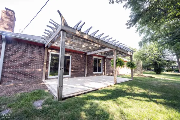 111 Abner Creek Pkwy, Avon, IN 46123
