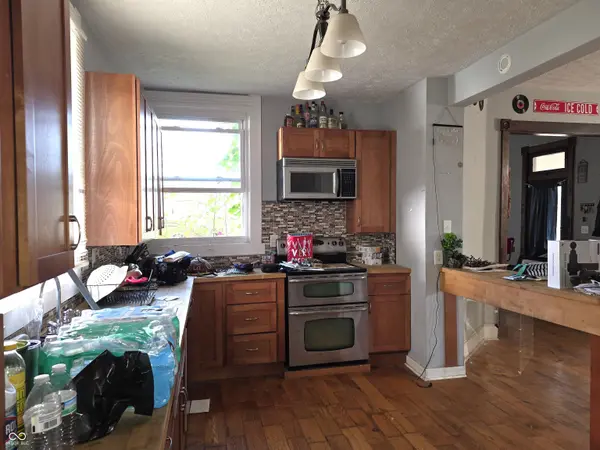 307 W Locust ST, Shelbyville, IN 46176