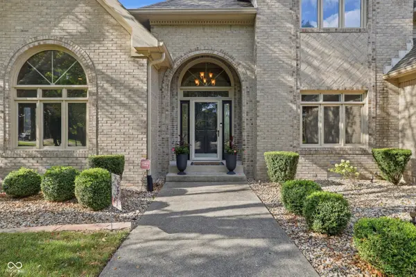 3750 Eagle Crest CT, Greenwood, IN 46143
