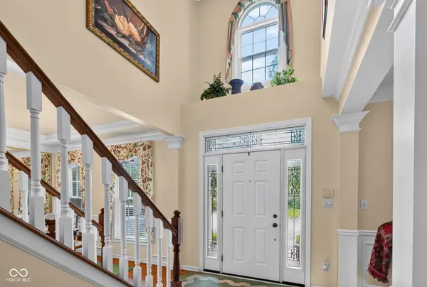 9893 Parkshore DR, Fishers, IN 46038