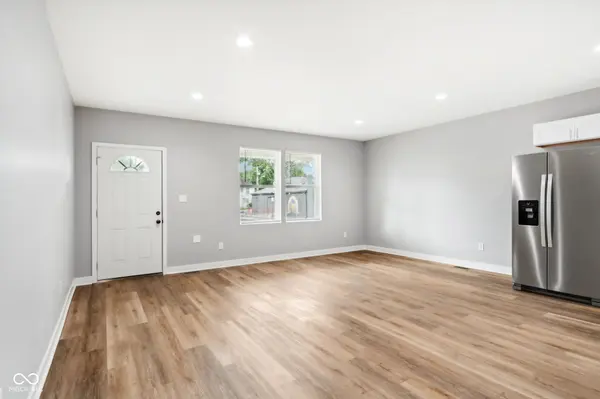 345 E Michigan ST, Fortville, IN 46040