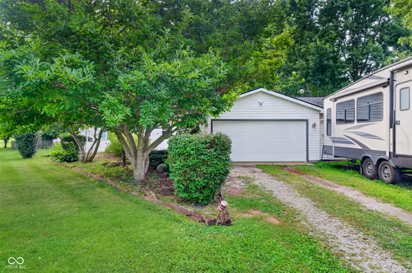 2885 W Pear Tree LN, Crawfordsville, IN 47933