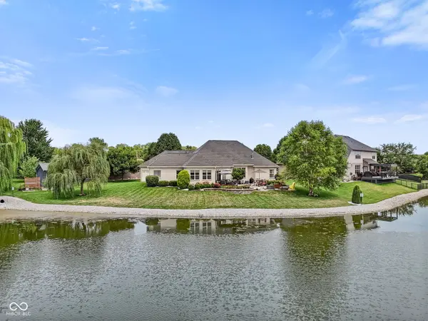 2334 S Richman CIR, New Palestine, IN 46163