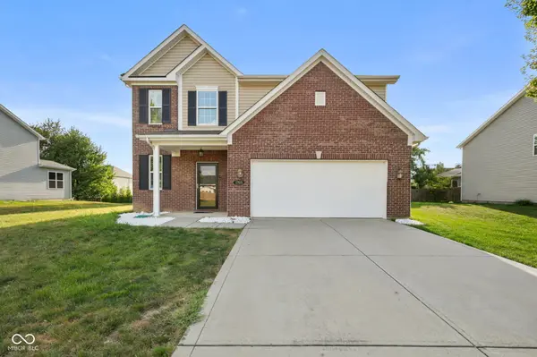 1760 Cumbria DR, Avon, IN 46123