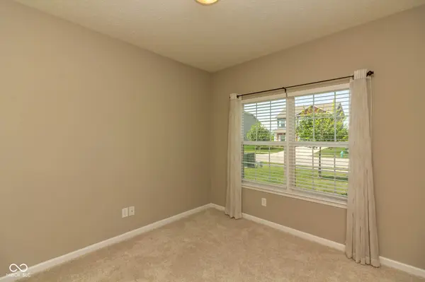 4501 Creighton LN, Indianapolis, IN 46237