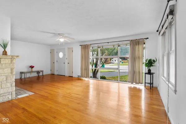 627 E Main ST, Plainfield, IN 46168