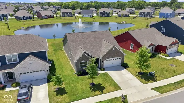 6813 Nottingham LN, Mccordsville, IN 46055