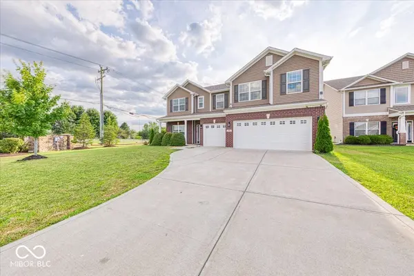 1986 Devonshire AVE, Avon, IN 46123