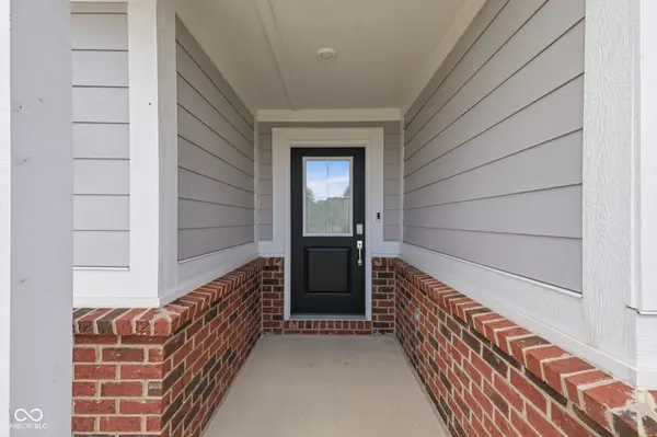 1258 Inverness DR, Avon, IN 46123