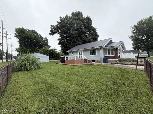 2402 Thompson, Terre Haute, IN 47802