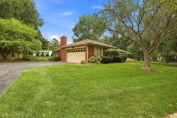 11105 Wood CT, Carmel, IN 46033