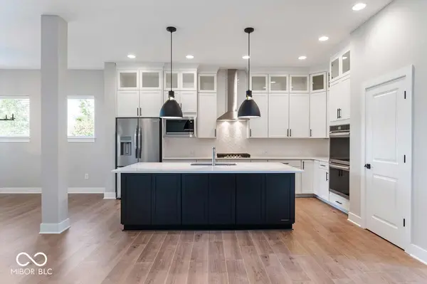 6077 Johnson RD, Zionsville, IN 46077