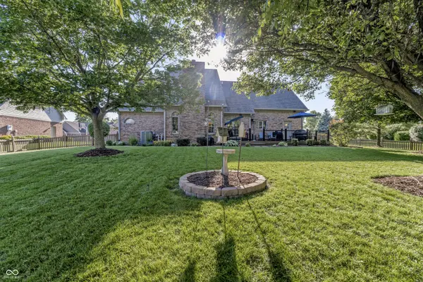 1187 Forest Commons DR, Avon, IN 46123