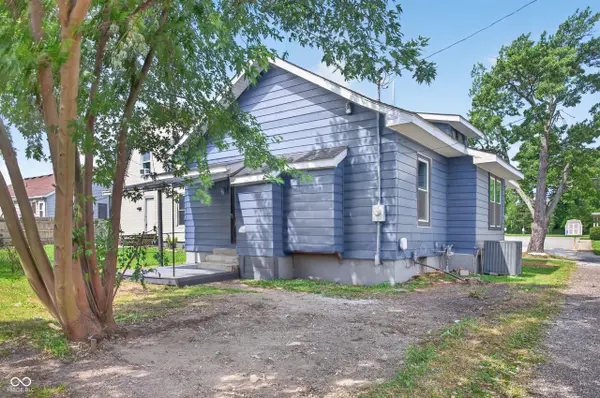 106 S Pine ST, Crawfordsville, IN 47933