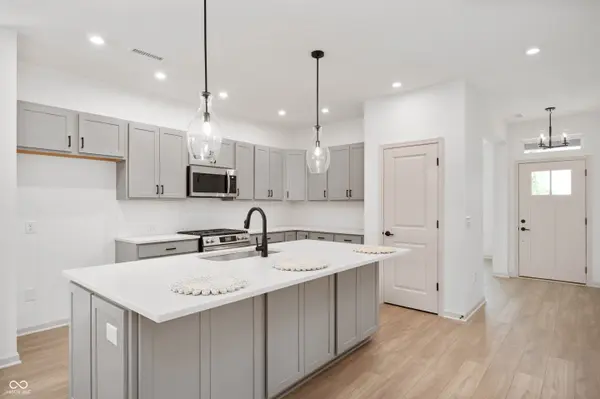 823 Possman WAY, Westfield, IN 46074