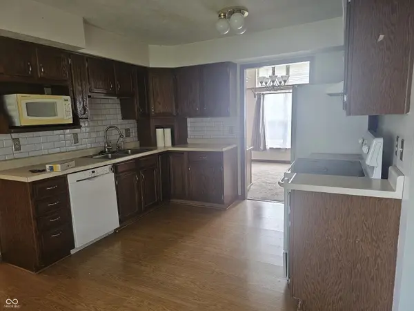 946 Johnathan DR, Plainfield, IN 46168