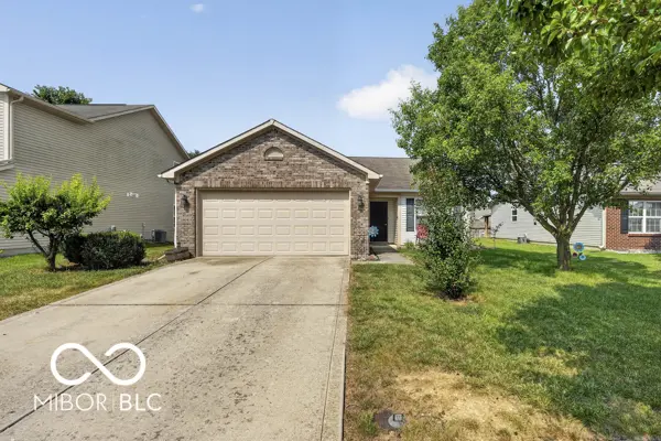 160 Thistlewood DR, Greenfield, IN 46140