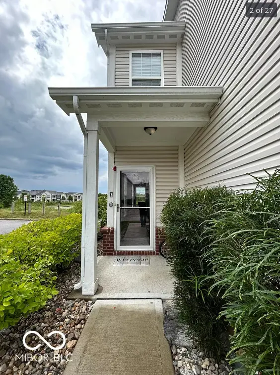 9628 Rolling Plain DR, Noblesville, IN 46060