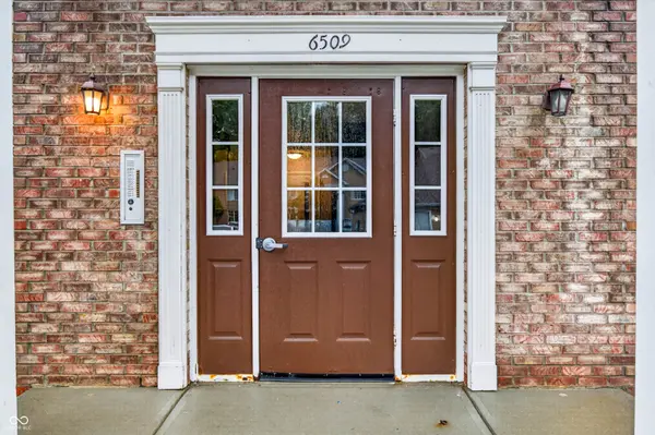 6509 Emerald Hill CT #310, Indianapolis, IN 46237