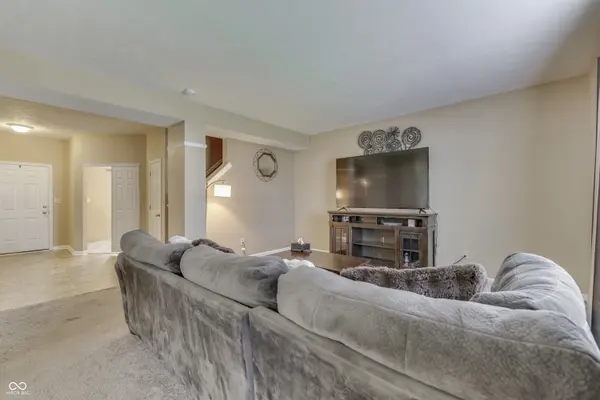 3030 Torchlight CIR, Indianapolis, IN 46217