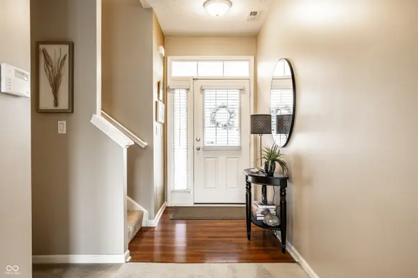 10911 Perry Pear DR, Zionsville, IN 46077