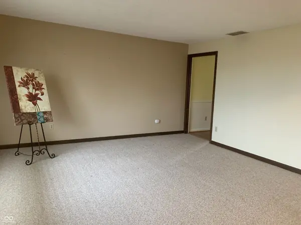 3311 Taylor RD, Columbus, IN 47203