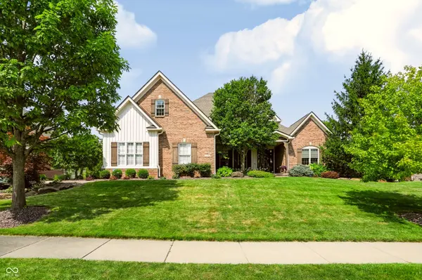 2770 Sawtooth Oak CIR, Westfield, IN 46074