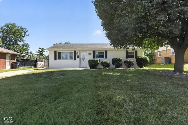 222 Grovewood DR, Beech Grove, IN 46107