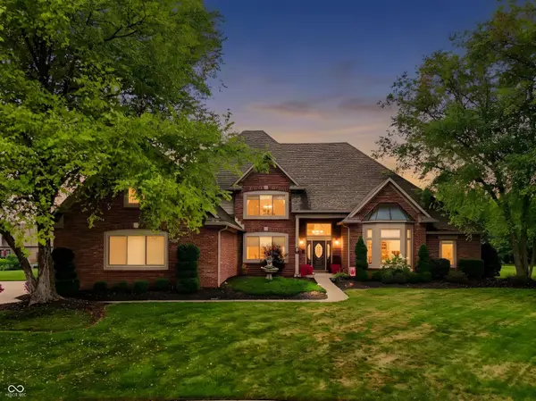 6040 White Ash CT, Avon, IN 46123