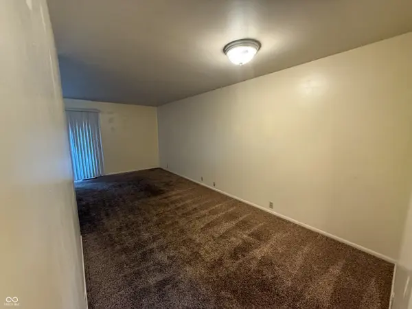 601 E Washington ST #8, Greencastle, IN 46135