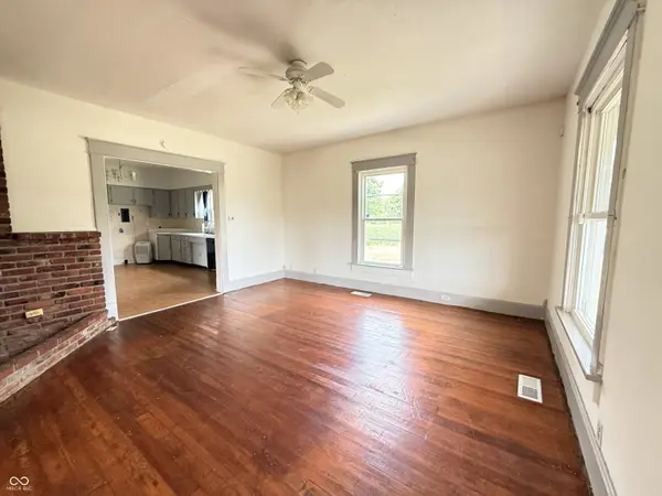 5559 S 1000 E, New Ross, IN 47968