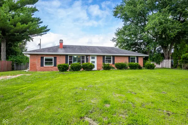 9720 N Us Highway 31, Columbus, IN 47201