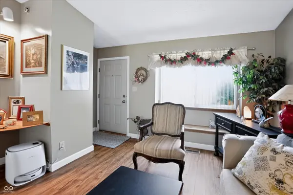 6513 Apollo WAY, Indianapolis, IN 46278