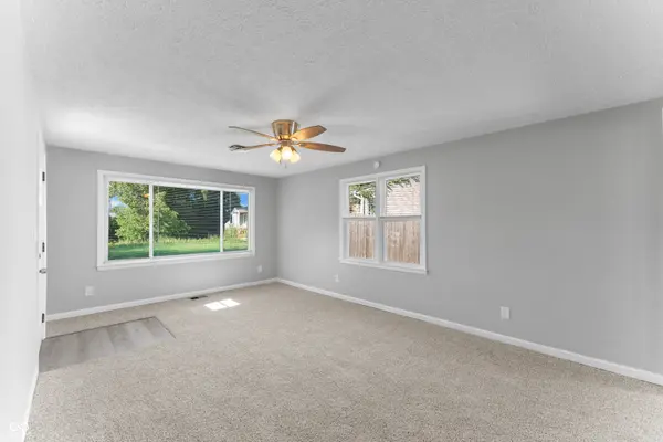904 Twin Circle DR, Seymour, IN 47274